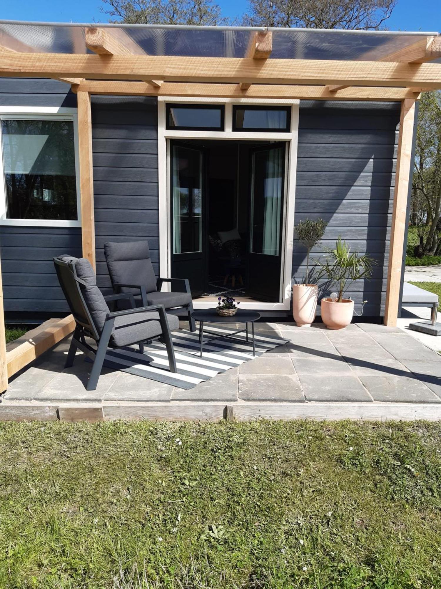 B&B Weidse Blik Ingelum Engelum Buitenkant foto